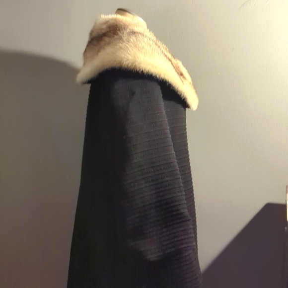 ♥️RARE GORGEOUS MINK JACQUARD COAT❤️ - Picture 5 of 10